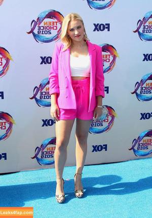 Emily Osment photo #0002