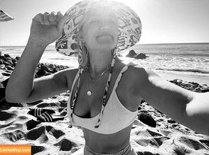 Emily Osment photo #0008