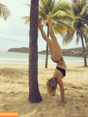 Emily Osment photo #0061