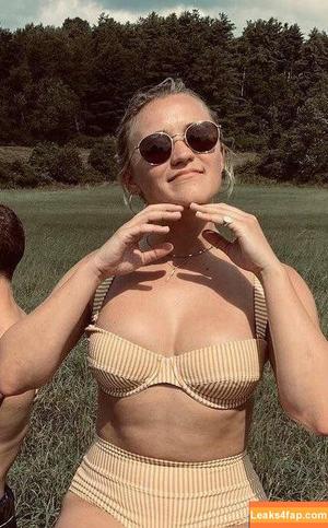 Emily Osment photo #0103