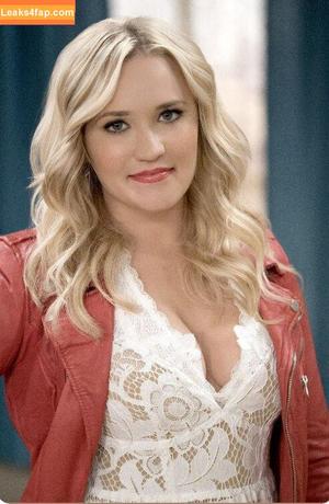 Emily Osment photo #0125