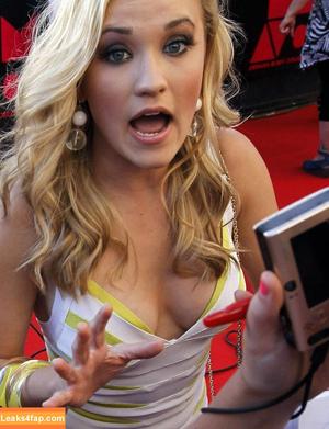 Emily Osment photo #0158