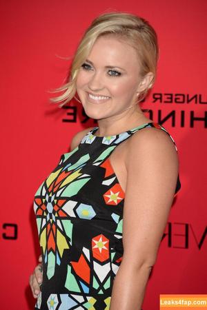 Emily Osment фото #0302