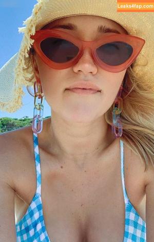 Emily Osment фото #0325