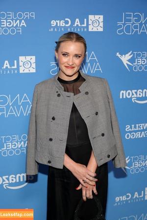 Emily Osment фото #0372