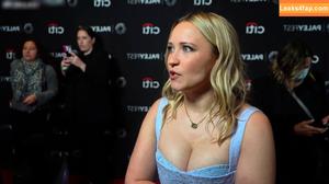 Emily Osment photo #0438