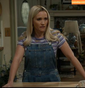 Emily Osment photo #0482