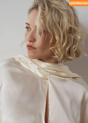 Emily Osment photo #0617