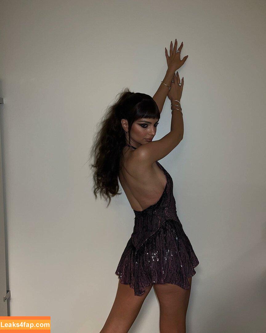 Emily Ratajkowski / Officialemilyratajkowski / emrata / https: слитое фото фото #0818