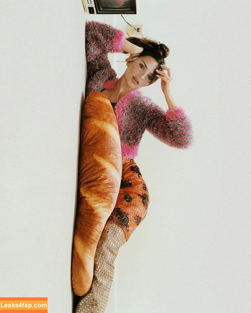 Emily Ratajkowski / Officialemilyratajkowski / emrata / https: leaked photo photo #0835