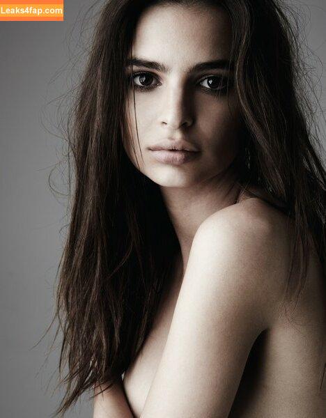 Emily Ratajkowski / Officialemilyratajkowski / emrata / https: слитое фото фото #0886