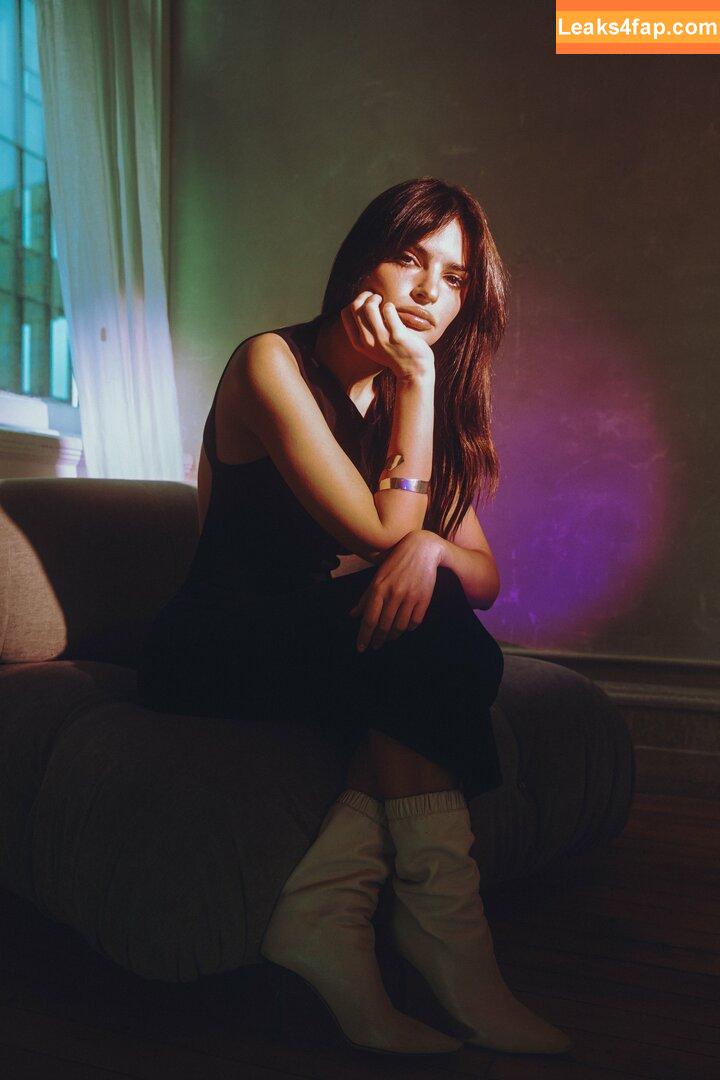 Emily Ratajkowski / Officialemilyratajkowski / emrata / https: leaked photo photo #0938
