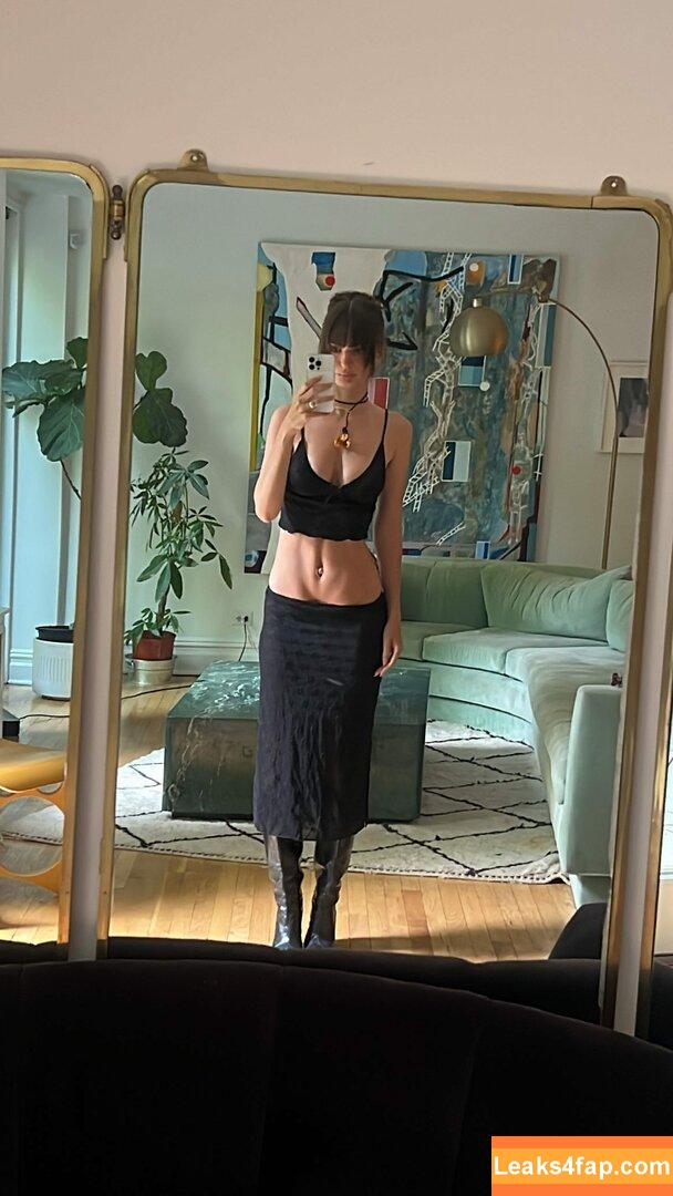 Emily Ratajkowski / Officialemilyratajkowski / emrata / https: leaked photo photo #0983