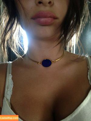 Emily Ratajkowski photo #0300