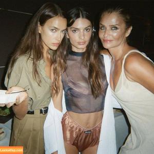 Emily Ratajkowski photo #0405