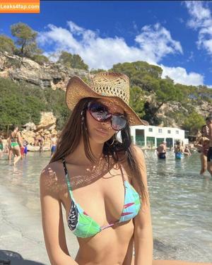 Emily Ratajkowski photo #0425