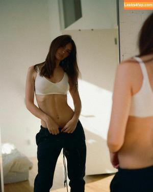 Emily Ratajkowski photo #0480