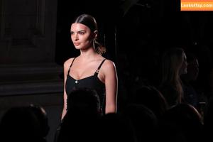Emily Ratajkowski photo #0617