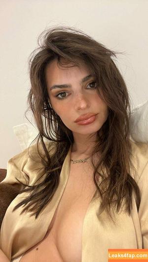 Emily Ratajkowski photo #0741