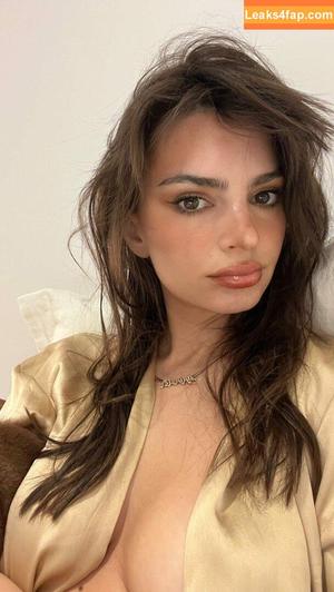 Emily Ratajkowski photo #0742