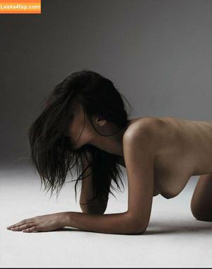 Emily Ratajkowski photo #0906