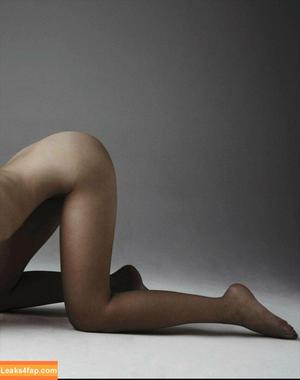 Emily Ratajkowski photo #0907