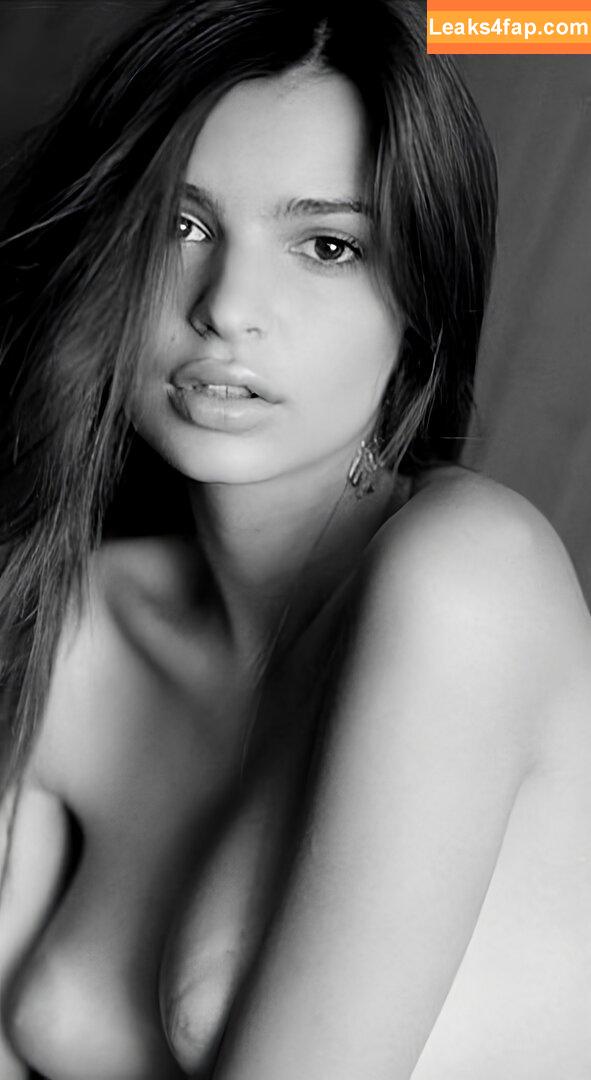 Emily Ratajkowski / Officialemilyratajkowski / emrata / https: leaked photo photo #1002
