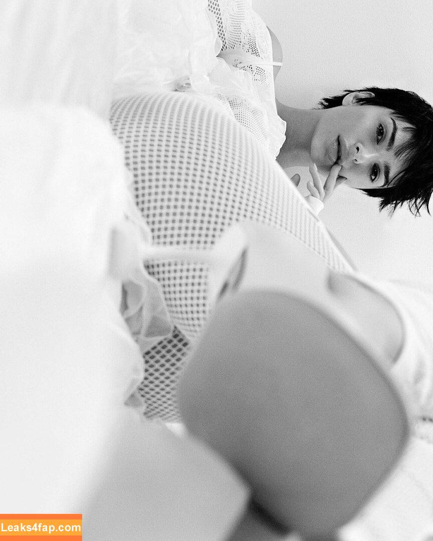 Emily Ratajkowski / Officialemilyratajkowski / emrata / https: leaked photo photo #1070