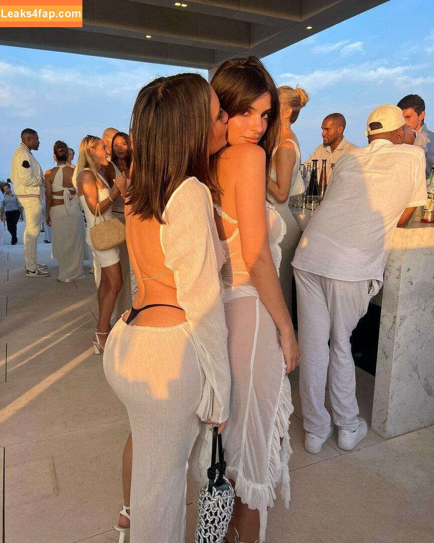 Emily Ratajkowski / Officialemilyratajkowski / emrata / https: leaked photo photo #1090