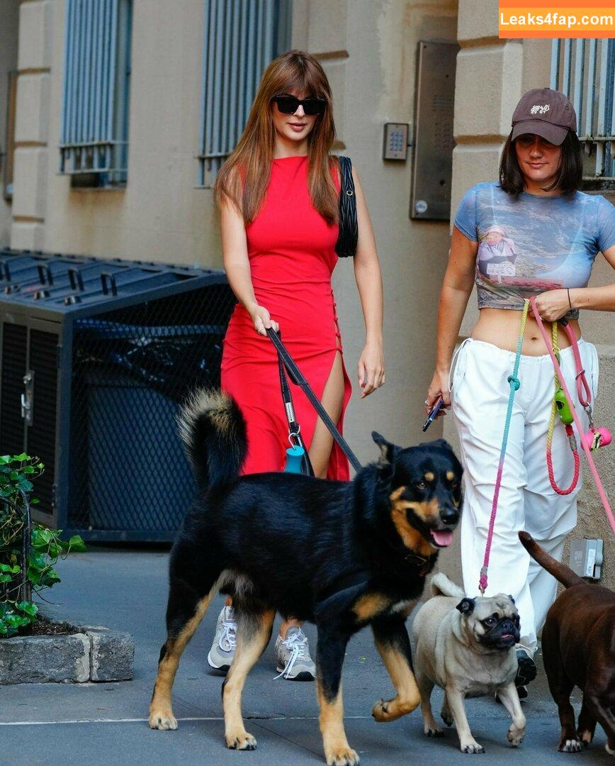 Emily Ratajkowski / Officialemilyratajkowski / emrata / https: leaked photo photo #1259