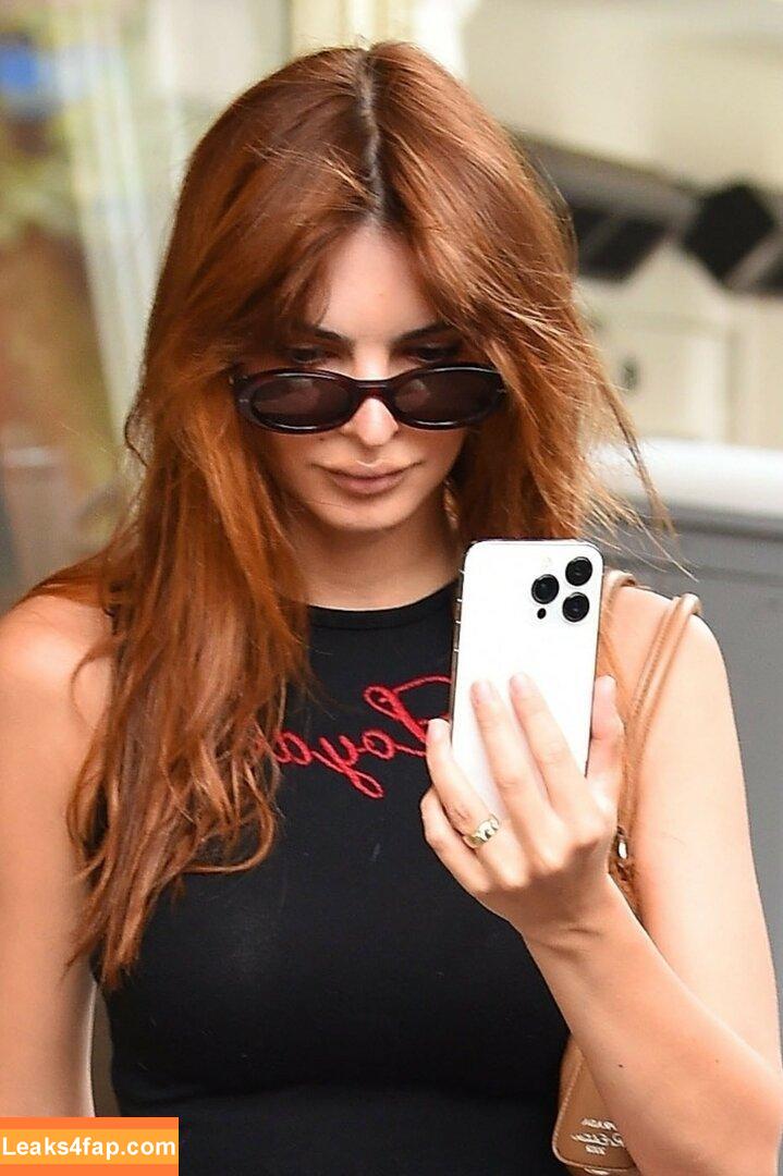 Emily Ratajkowski / Officialemilyratajkowski / emrata / https: leaked photo photo #1341