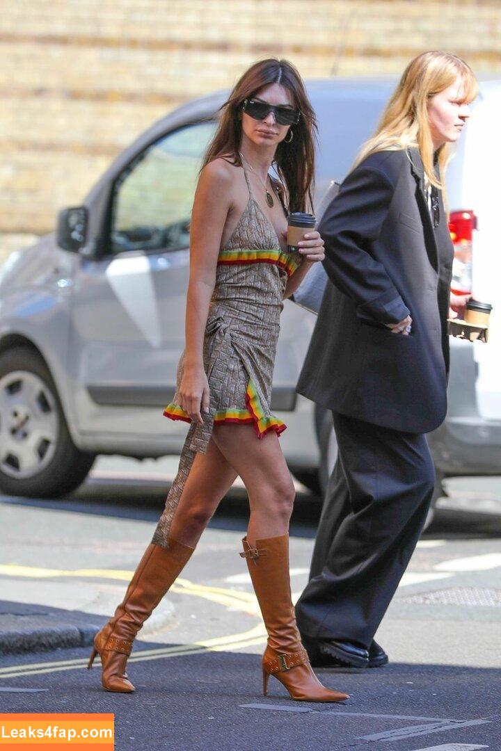 Emily Ratajkowski / Officialemilyratajkowski / emrata / https: leaked photo photo #1559