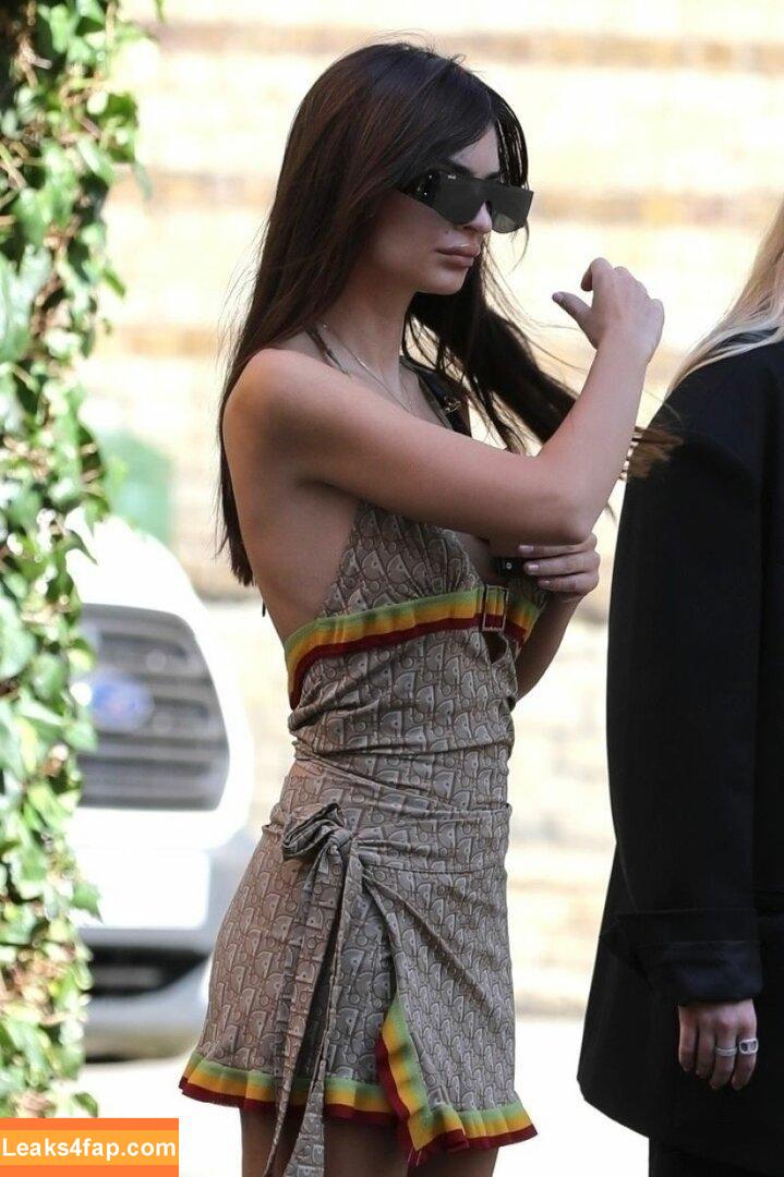 Emily Ratajkowski / Officialemilyratajkowski / emrata / https: leaked photo photo #1561