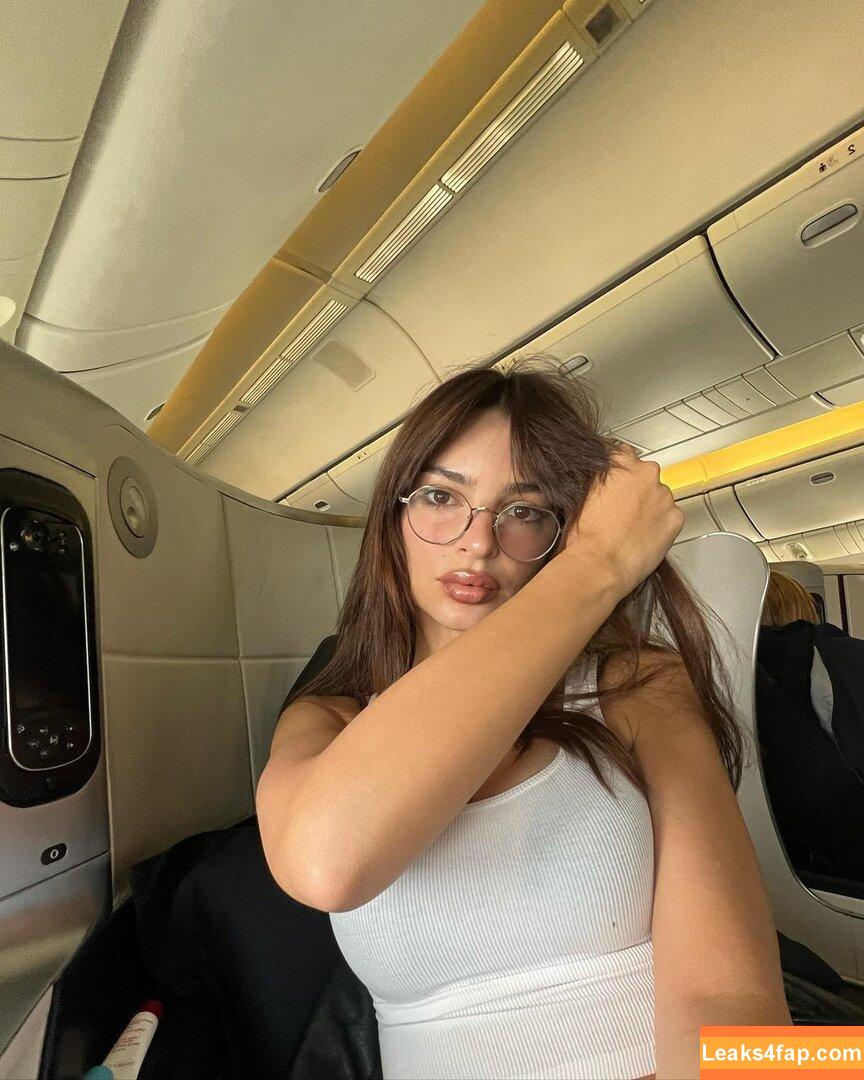 Emily Ratajkowski / Officialemilyratajkowski / emrata / https: leaked photo photo #1577