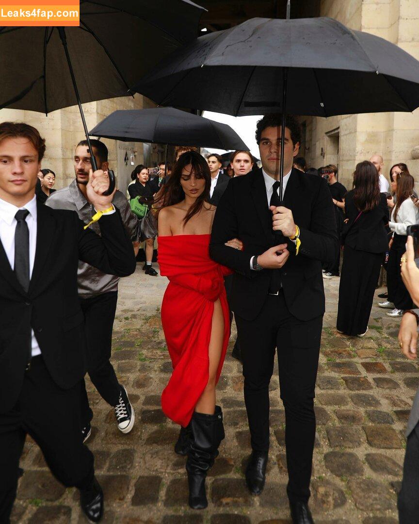 Emily Ratajkowski / Officialemilyratajkowski / emrata / https: leaked photo photo #1595