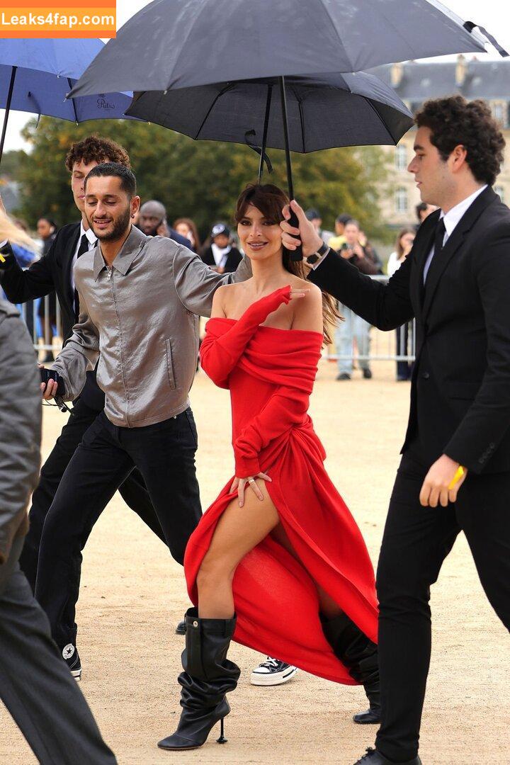 Emily Ratajkowski / Officialemilyratajkowski / emrata / https: leaked photo photo #1601