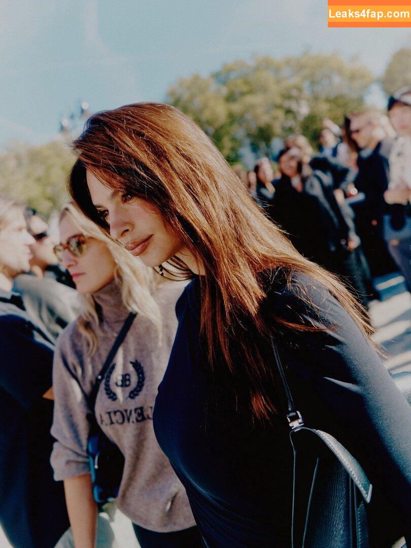 Emily Ratajkowski / Officialemilyratajkowski / emrata / https: leaked photo photo #1669