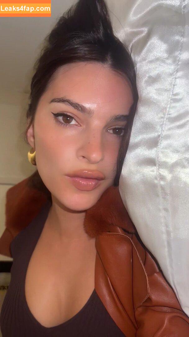 Emily Ratajkowski / Officialemilyratajkowski / emrata / https: leaked photo photo #1714