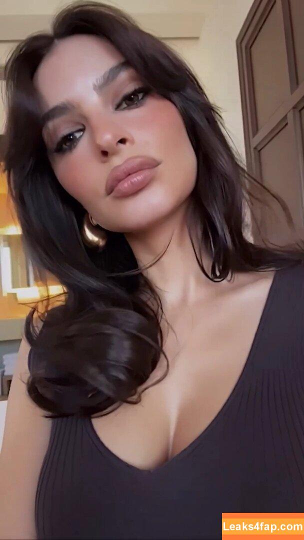 Emily Ratajkowski / Officialemilyratajkowski / emrata / https: leaked photo photo #1717