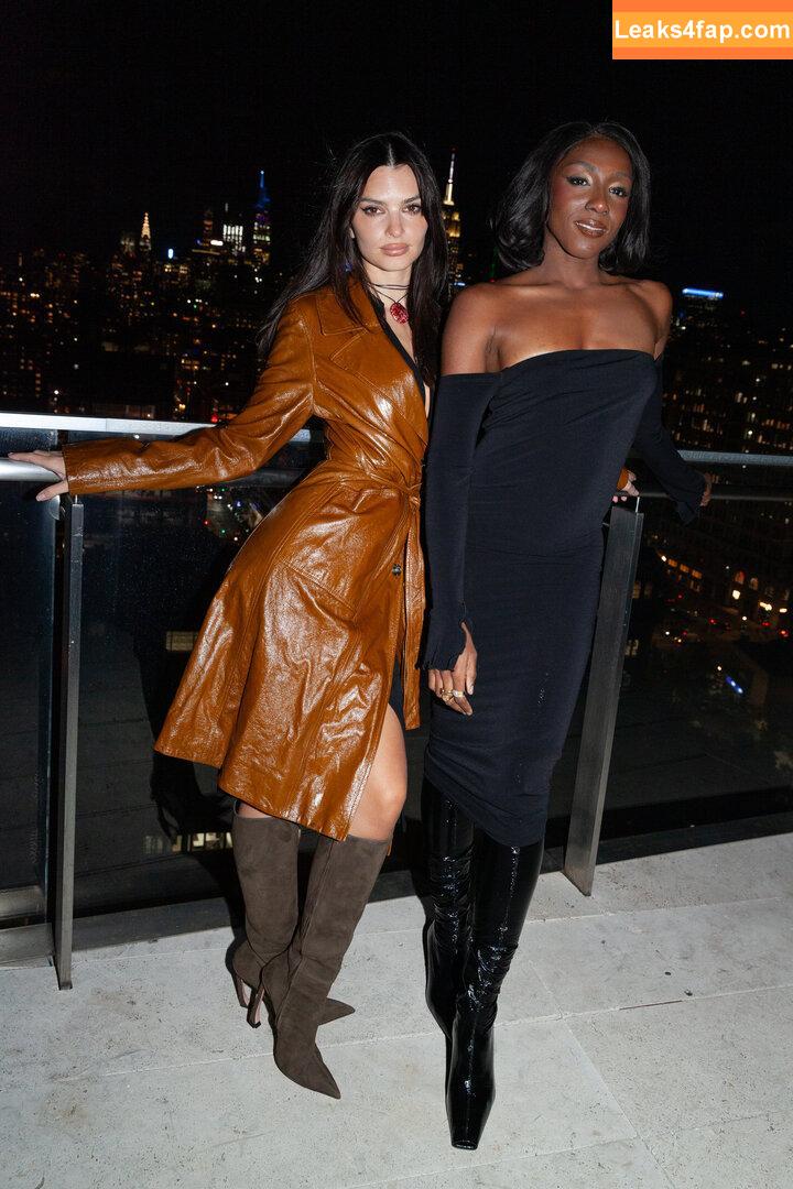 Emily Ratajkowski / Officialemilyratajkowski / emrata / https: leaked photo photo #1751