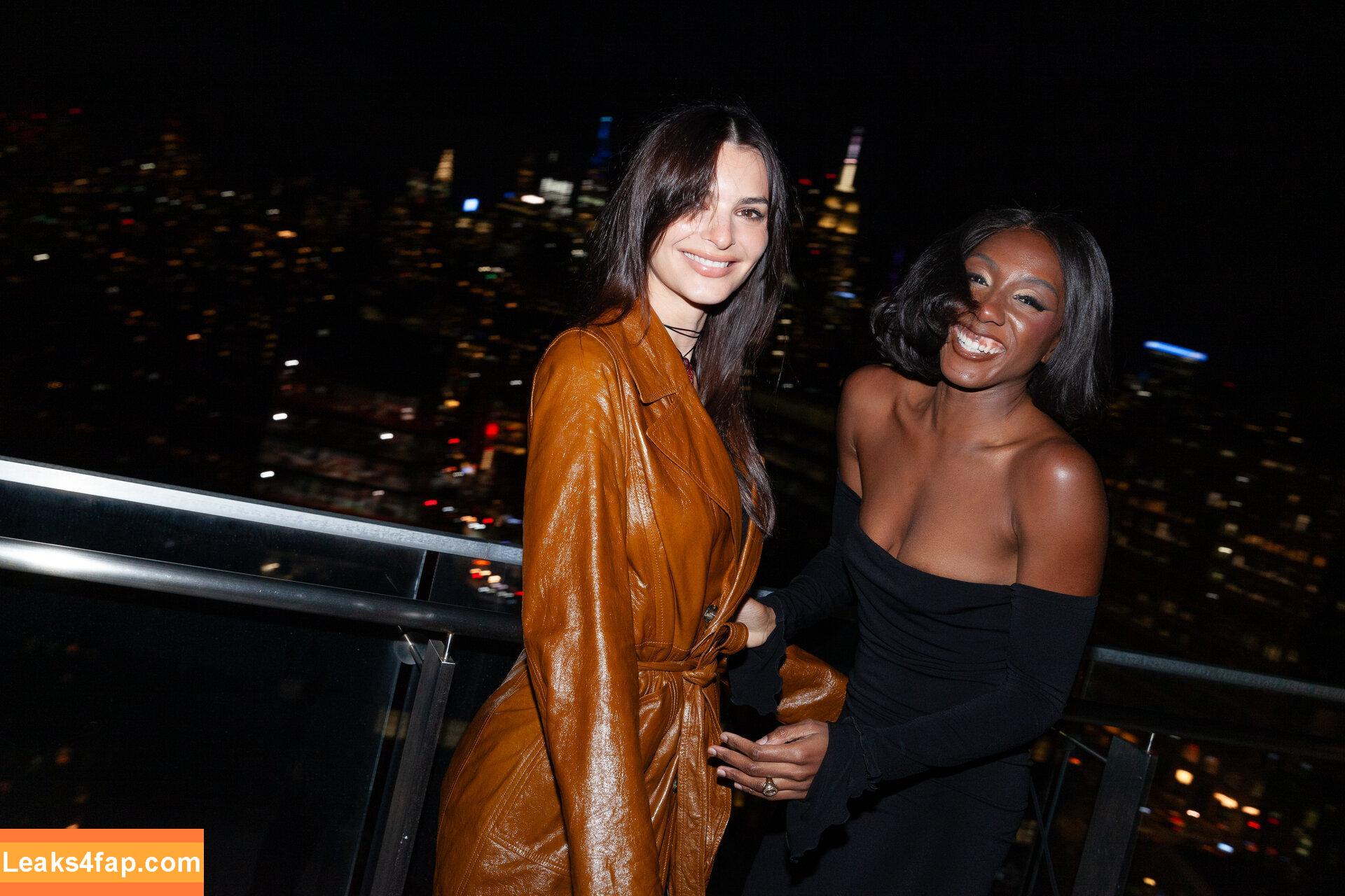 Emily Ratajkowski / Officialemilyratajkowski / emrata / https: leaked photo photo #1752