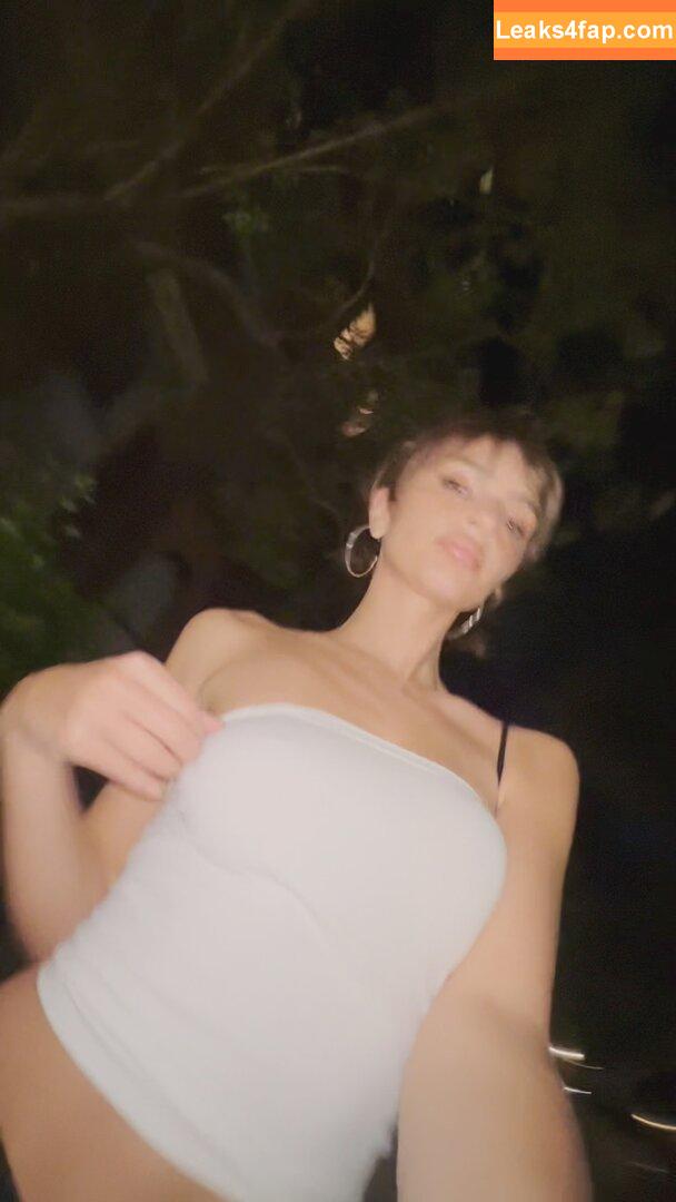 Emily Ratajkowski / Officialemilyratajkowski / emrata / https: leaked photo photo #1833