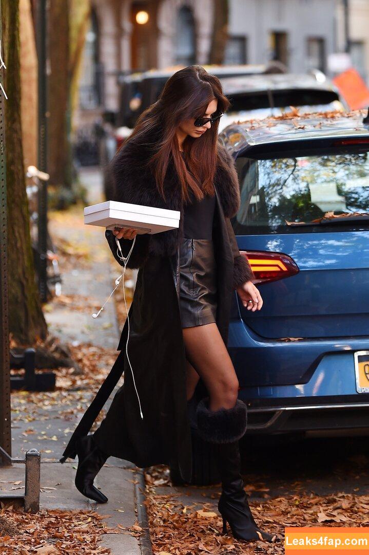 Emily Ratajkowski / Officialemilyratajkowski / emrata / https: leaked photo photo #1836