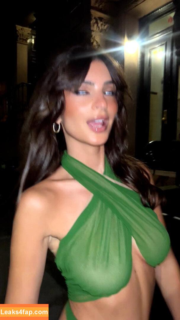 Emily Ratajkowski / Officialemilyratajkowski / emrata / https: leaked photo photo #1917