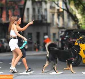 Emily Ratajkowski photo #1206