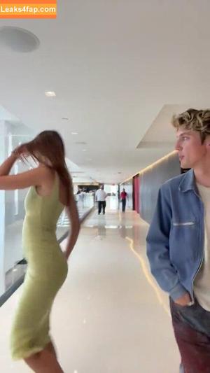 Emily Ratajkowski photo #1222