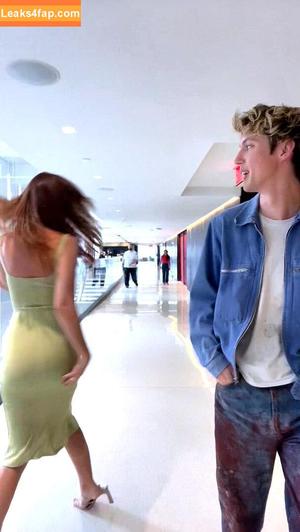 Emily Ratajkowski photo #1238