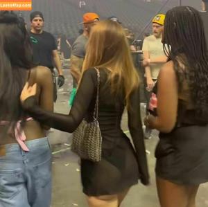 Emily Ratajkowski photo #1239