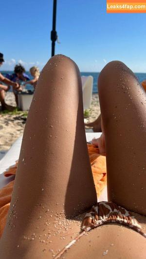 Emily Ratajkowski photo #1332