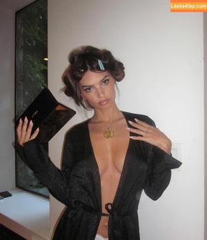 Emily Ratajkowski photo #1377